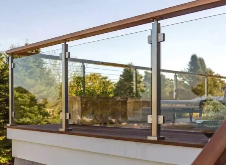 Стеклянные ограждения — пример №2